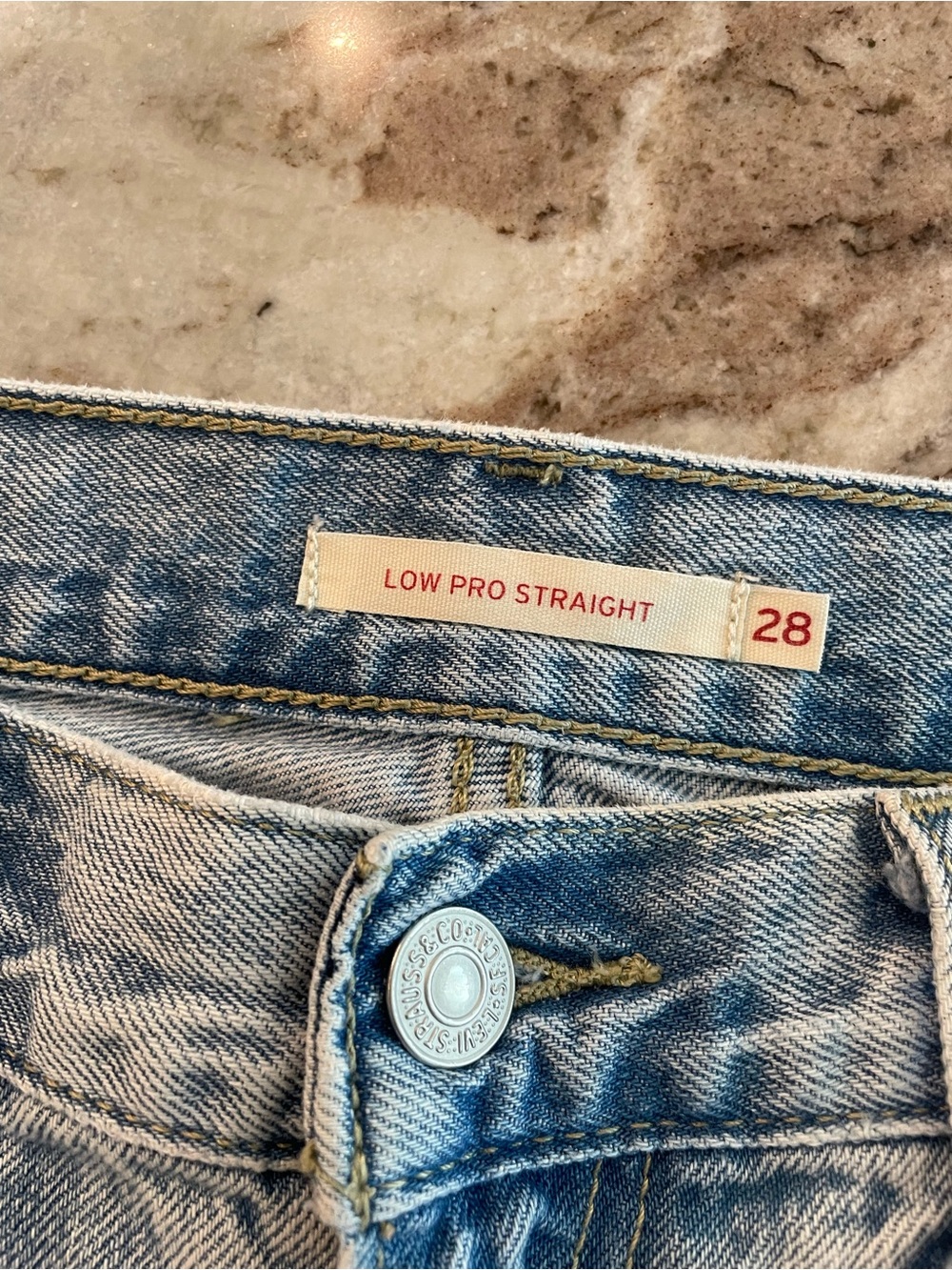 Levis Low Pro Straight Jeans Size 30 Medium Wash Low Rise - Picture 4 of 9